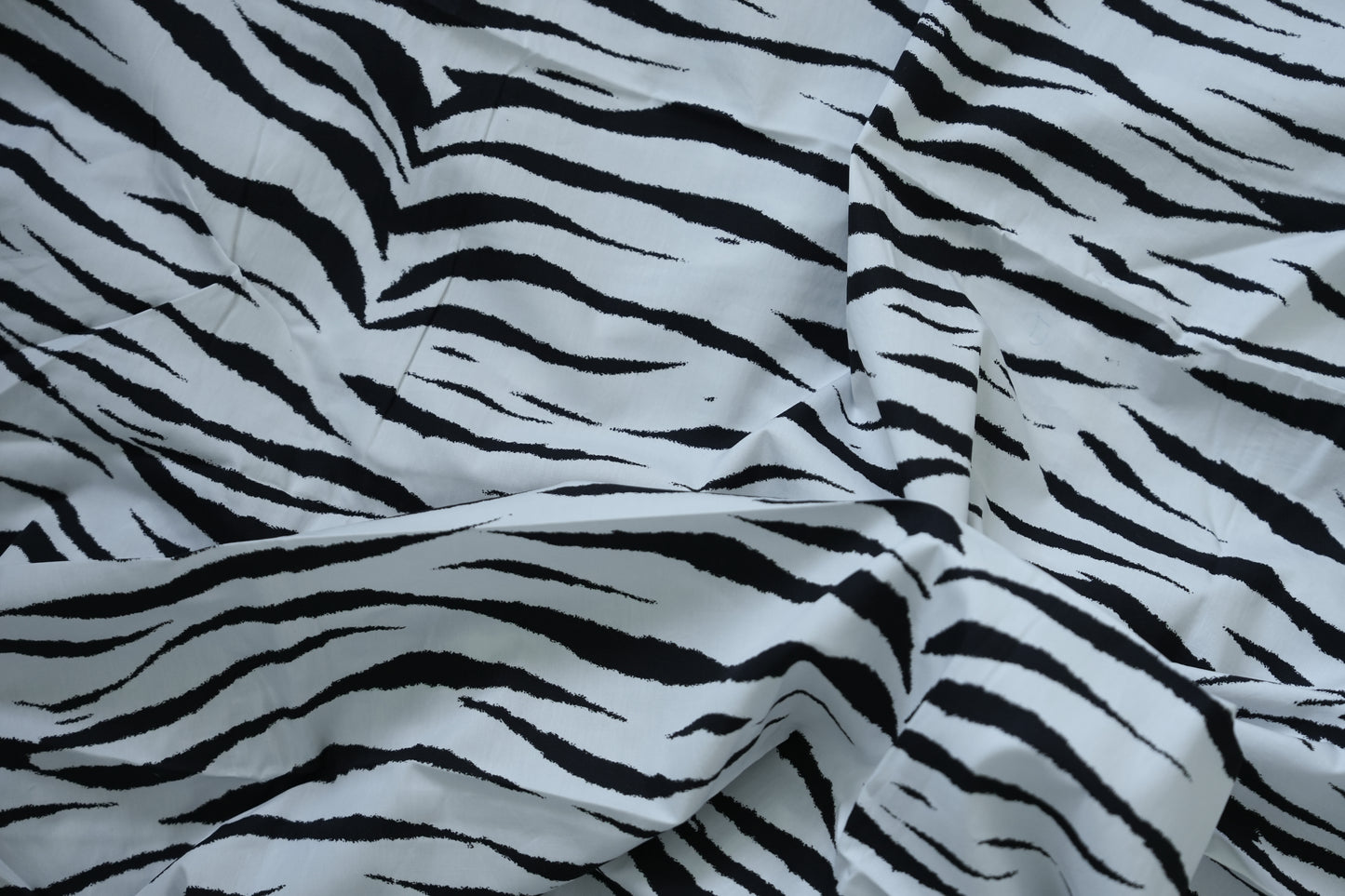 DRAWN LINES — Graphic Print Bundle